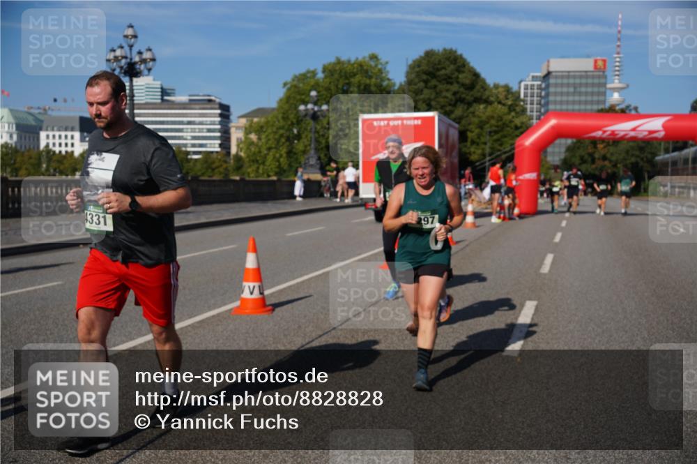 07.09.2025 - BARMER Alsterlauf Yannick Fuchs http://msf.ph/oto/8828828 07.09.2025 10:16:23 Laufen 4331, 297 meine-sportfotos.de