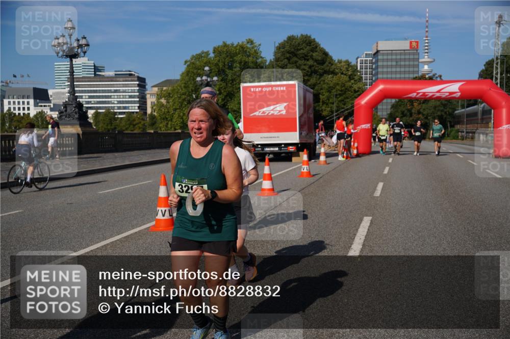 07.09.2025 - BARMER Alsterlauf Yannick Fuchs http://msf.ph/oto/8828832 07.09.2025 10:16:24 Laufen 444, 32 meine-sportfotos.de
