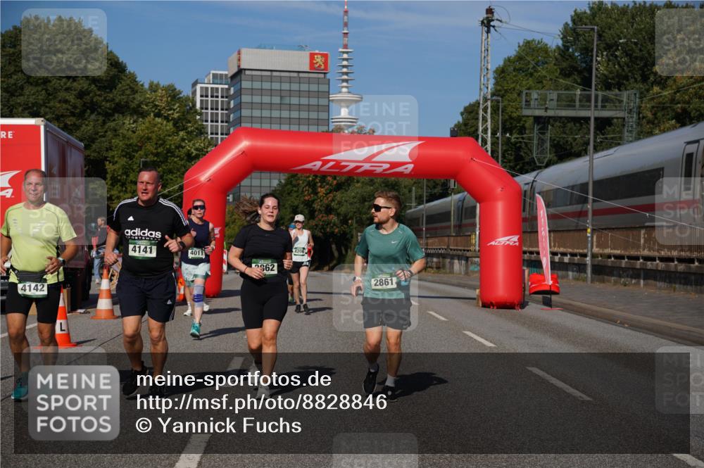 07.09.2025 - BARMER Alsterlauf Yannick Fuchs http://msf.ph/oto/8828846 07.09.2025 10:16:32 Laufen 4142, 4141, 4011, 2962, 4206, 2861 meine-sportfotos.de