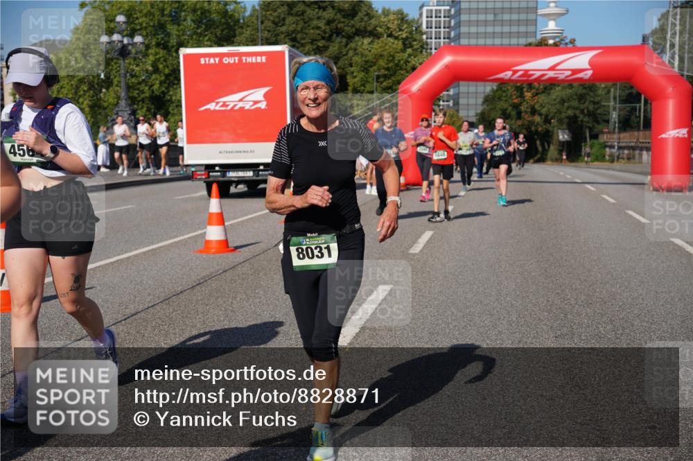 07.09.2025 - BARMER Alsterlauf Yannick Fuchs http://msf.ph/oto/8828871 07.09.2025 10:16:42 Laufen 456, 5848, 136, 8031 meine-sportfotos.de