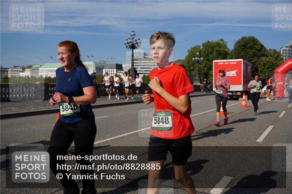 07.09.2025 - BARMER Alsterlauf Yannick Fuchs http://msf.ph/oto/8828885 07.09.2025 10:16:49 Laufen 5846, 5848, 2090 meine-sportfotos.de