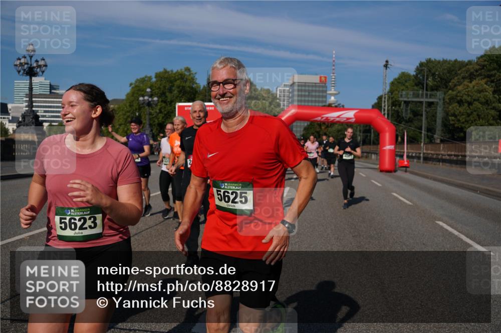 07.09.2025 - BARMER Alsterlauf Yannick Fuchs http://msf.ph/oto/8828917 07.09.2025 10:16:59 Laufen 5623, 2, 36, 5625, 400 meine-sportfotos.de