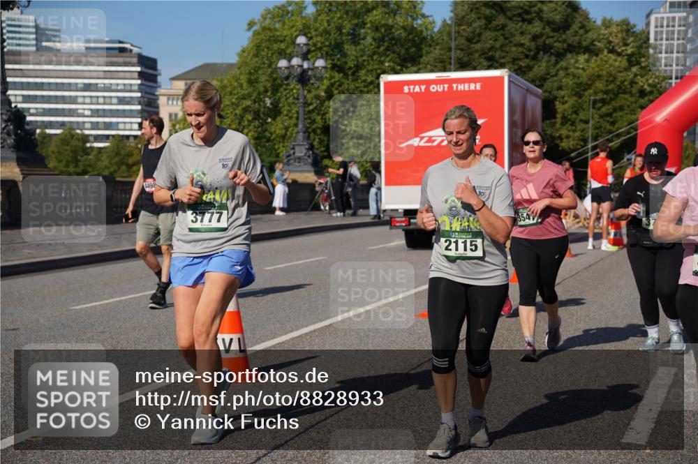 07.09.2025 - BARMER Alsterlauf Yannick Fuchs http://msf.ph/oto/8828933 07.09.2025 10:17:04 Laufen 4498, 10, 3777, 2115, 354 meine-sportfotos.de