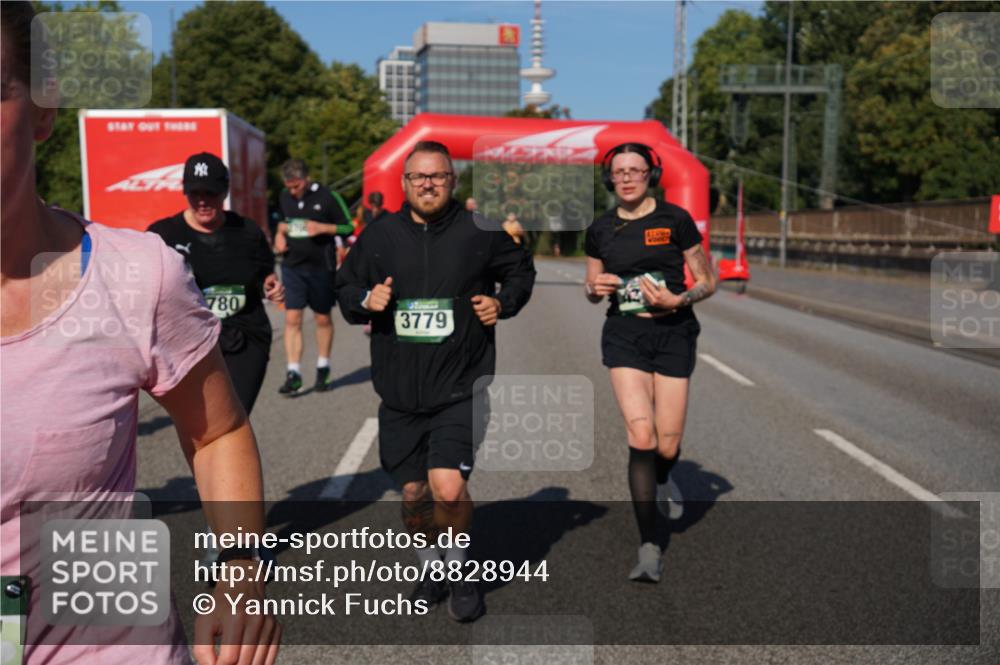 07.09.2025 - BARMER Alsterlauf Yannick Fuchs http://msf.ph/oto/8828944 07.09.2025 10:17:07 Laufen 780, 3779 meine-sportfotos.de