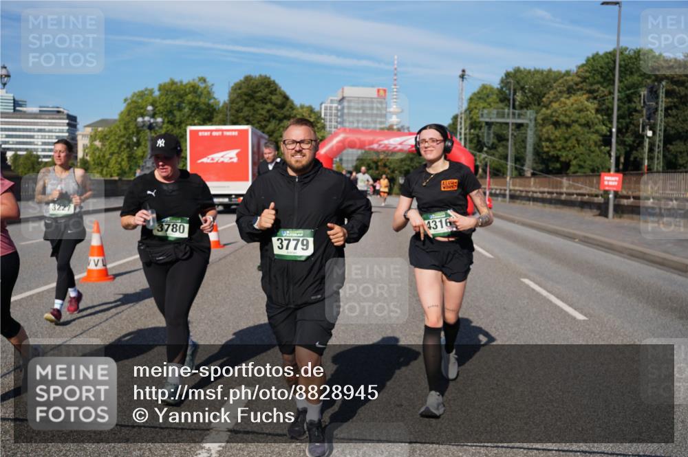 07.09.2025 - BARMER Alsterlauf Yannick Fuchs http://msf.ph/oto/8828945 07.09.2025 10:17:07 Laufen 3227, 3780, 4316, 3779 meine-sportfotos.de