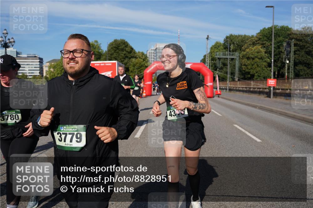 07.09.2025 - BARMER Alsterlauf Yannick Fuchs http://msf.ph/oto/8828951 07.09.2025 10:17:08 Laufen 3780, 36, 3779, 43 meine-sportfotos.de