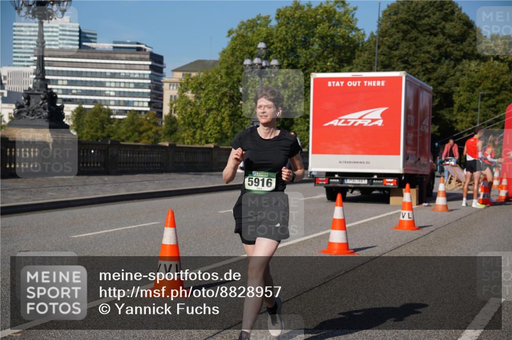 07.09.2025 - BARMER Alsterlauf Yannick Fuchs http://msf.ph/oto/8828957 07.09.2025 10:17:11 Laufen 36, 5916 meine-sportfotos.de