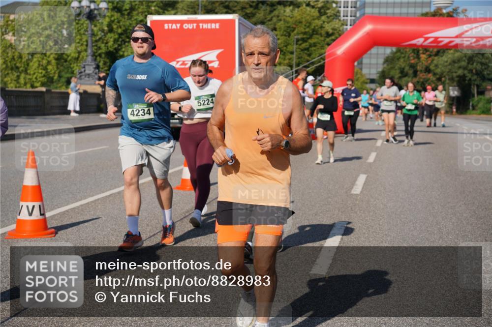 07.09.2025 - BARMER Alsterlauf Yannick Fuchs http://msf.ph/oto/8828983 07.09.2025 10:17:19 Laufen 4234, 5224 meine-sportfotos.de