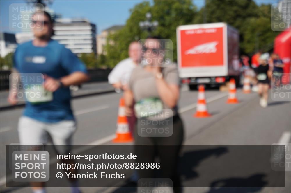 07.09.2025 - BARMER Alsterlauf Yannick Fuchs http://msf.ph/oto/8828986 07.09.2025 10:17:20 Laufen  meine-sportfotos.de