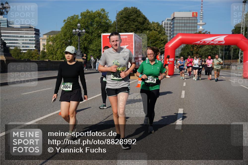 07.09.2025 - BARMER Alsterlauf Yannick Fuchs http://msf.ph/oto/8828992 07.09.2025 10:17:27 Laufen 10, 8004, 363, 5235, 4457 meine-sportfotos.de