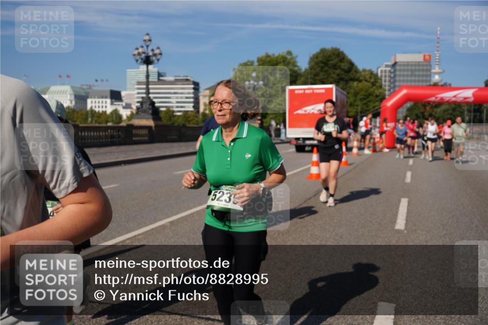 07.09.2025 - BARMER Alsterlauf Yannick Fuchs http://msf.ph/oto/8828995 07.09.2025 10:17:28 Laufen 5235 meine-sportfotos.de