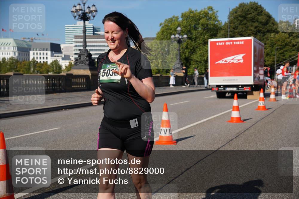 07.09.2025 - BARMER Alsterlauf Yannick Fuchs http://msf.ph/oto/8829000 07.09.2025 10:17:31 Laufen 36, 5058 meine-sportfotos.de