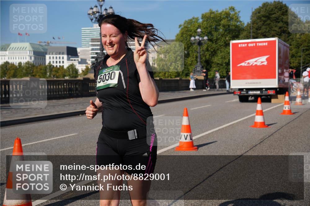 07.09.2025 - BARMER Alsterlauf Yannick Fuchs http://msf.ph/oto/8829001 07.09.2025 10:17:31 Laufen 5030 meine-sportfotos.de