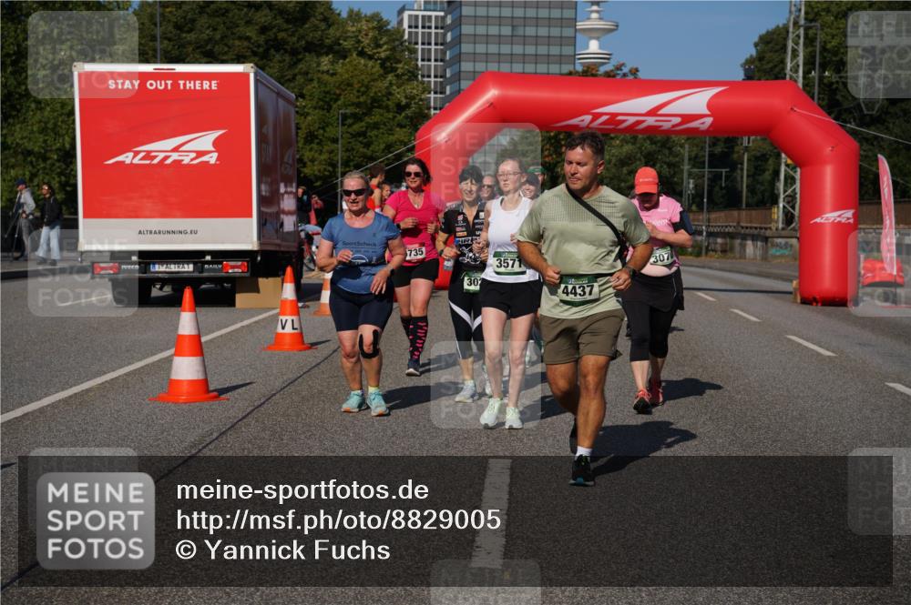 07.09.2025 - BARMER Alsterlauf Yannick Fuchs http://msf.ph/oto/8829005 07.09.2025 10:17:33 Laufen 735, 302, 357, 3070, 4437 meine-sportfotos.de
