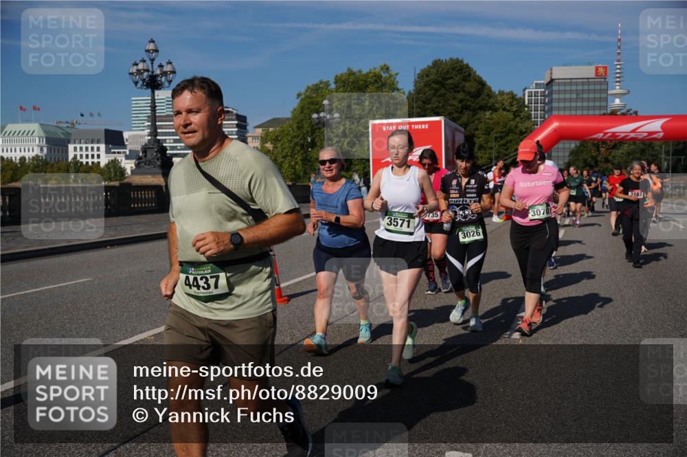 07.09.2025 - BARMER Alsterlauf Yannick Fuchs http://msf.ph/oto/8829009 07.09.2025 10:17:36 Laufen 4437, 30, 735, 3571, 3026, 3070, 3183 meine-sportfotos.de
