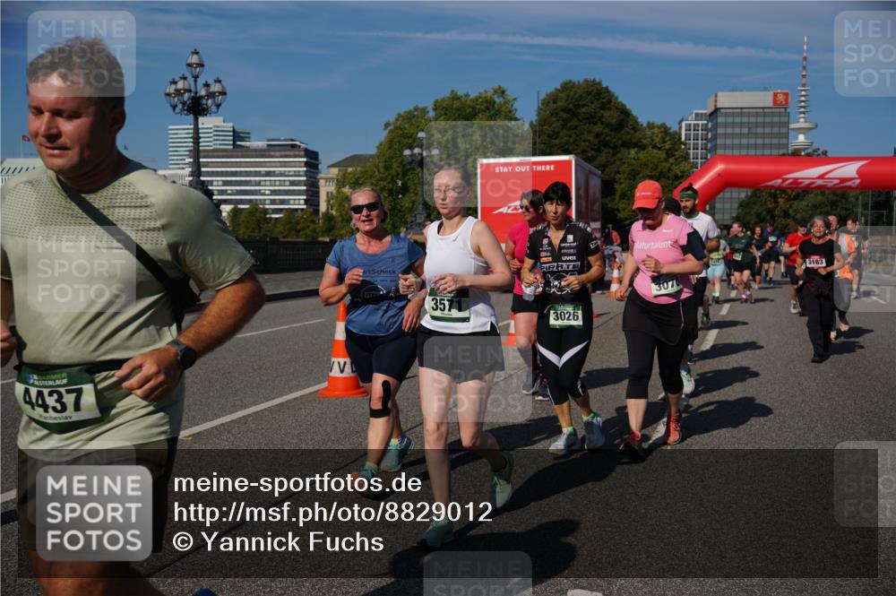07.09.2025 - BARMER Alsterlauf Yannick Fuchs http://msf.ph/oto/8829012 07.09.2025 10:17:36 Laufen 4437, 3026, 307, 3183 meine-sportfotos.de