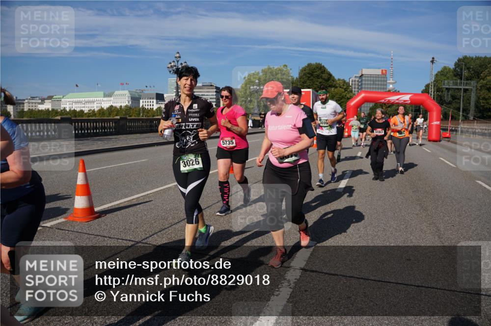 07.09.2025 - BARMER Alsterlauf Yannick Fuchs http://msf.ph/oto/8829018 07.09.2025 10:17:38 Laufen 3026, 5735, 3699, 3183 meine-sportfotos.de