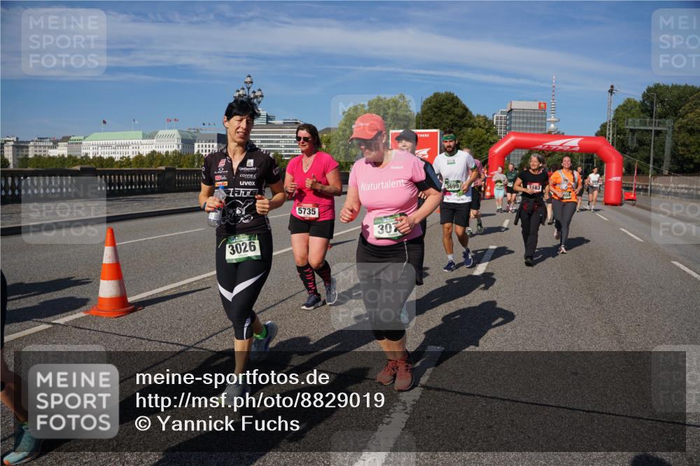 07.09.2025 - BARMER Alsterlauf Yannick Fuchs http://msf.ph/oto/8829019 07.09.2025 10:17:38 Laufen 5735, 307, 3026, 3699 meine-sportfotos.de