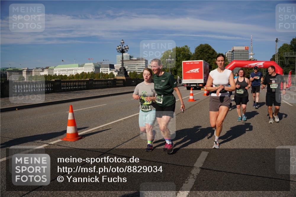07.09.2025 - BARMER Alsterlauf Yannick Fuchs http://msf.ph/oto/8829034 07.09.2025 10:17:45 Laufen 19, 5489, 90, 4563, 4448 meine-sportfotos.de