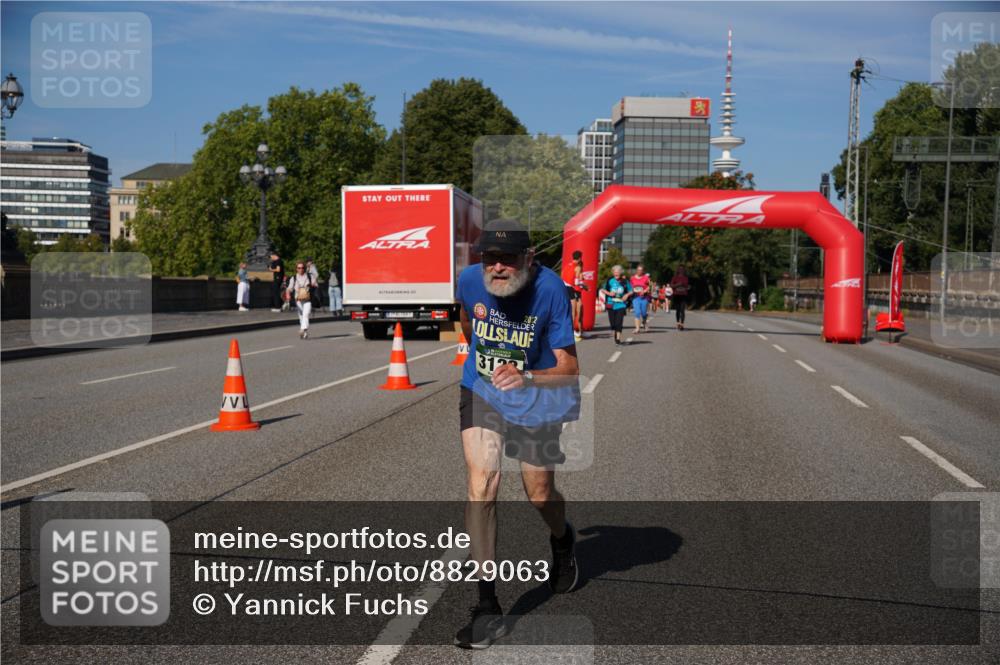 07.09.2025 - BARMER Alsterlauf Yannick Fuchs http://msf.ph/oto/8829063 07.09.2025 10:17:54 Laufen 202, 312 meine-sportfotos.de