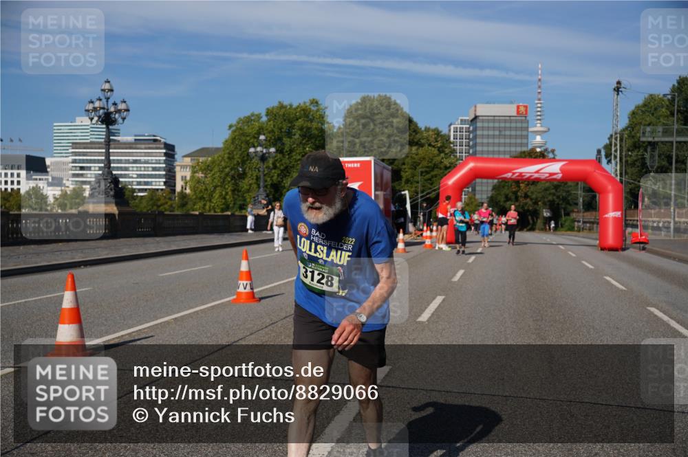 07.09.2025 - BARMER Alsterlauf Yannick Fuchs http://msf.ph/oto/8829066 07.09.2025 10:17:55 Laufen 2022, 3128 meine-sportfotos.de