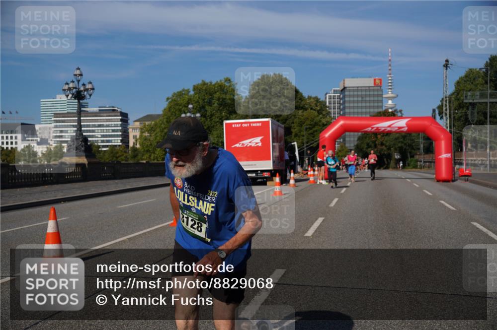 07.09.2025 - BARMER Alsterlauf Yannick Fuchs http://msf.ph/oto/8829068 07.09.2025 10:17:55 Laufen 2022, 128 meine-sportfotos.de