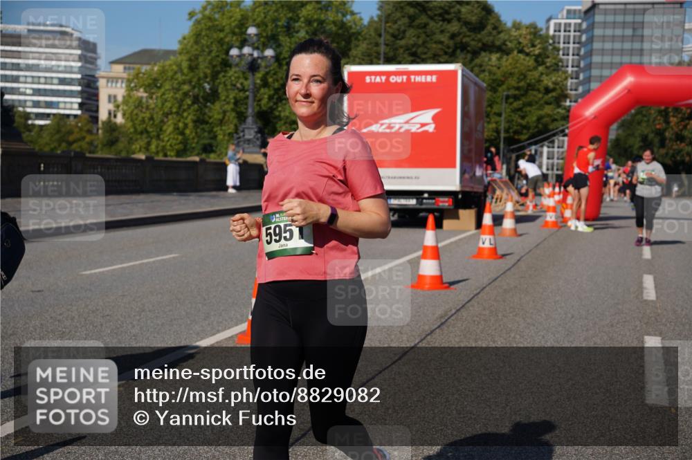 07.09.2025 - BARMER Alsterlauf Yannick Fuchs http://msf.ph/oto/8829082 07.09.2025 10:18:06 Laufen 595 meine-sportfotos.de