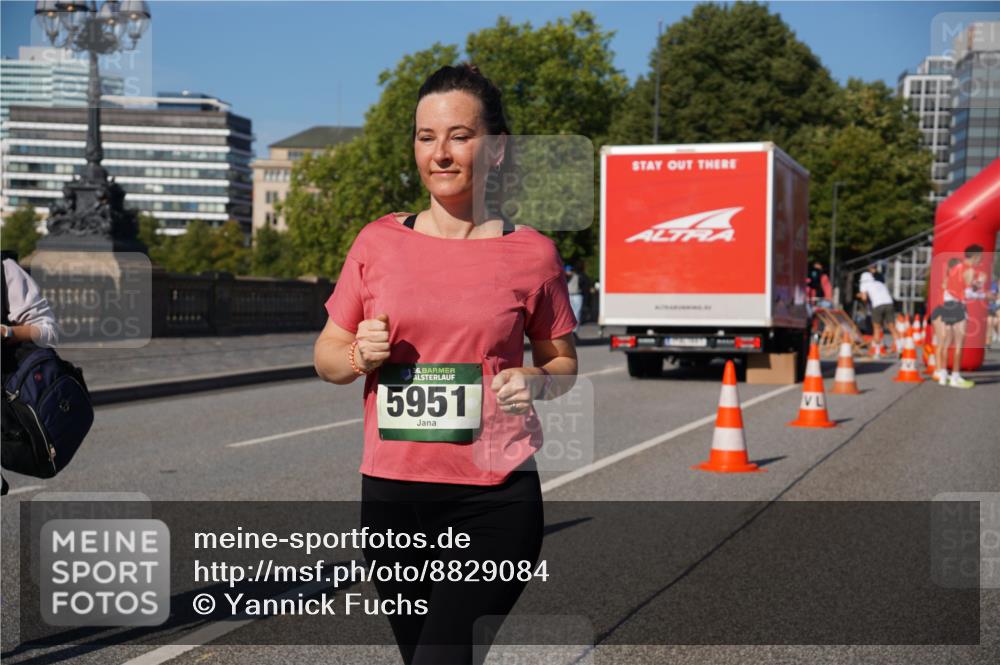 07.09.2025 - BARMER Alsterlauf Yannick Fuchs http://msf.ph/oto/8829084 07.09.2025 10:18:06 Laufen 66, 5951 meine-sportfotos.de