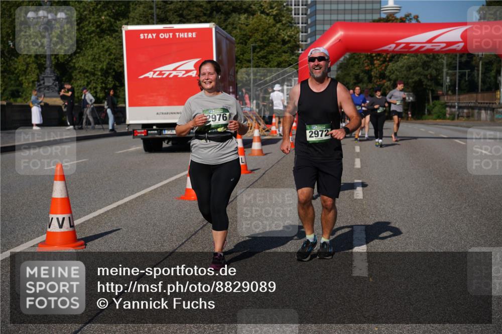 07.09.2025 - BARMER Alsterlauf Yannick Fuchs http://msf.ph/oto/8829089 07.09.2025 10:18:12 Laufen 2976, 2972 meine-sportfotos.de