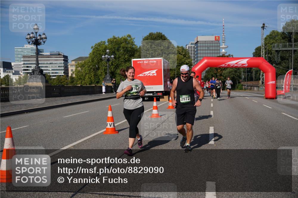 07.09.2025 - BARMER Alsterlauf Yannick Fuchs http://msf.ph/oto/8829090 07.09.2025 10:18:12 Laufen 976, 2972 meine-sportfotos.de