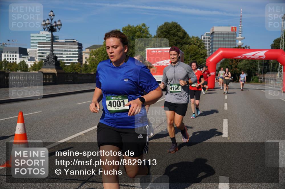 07.09.2025 - BARMER Alsterlauf Yannick Fuchs http://msf.ph/oto/8829113 07.09.2025 10:18:22 Laufen 136, 4001, 4166, 192 meine-sportfotos.de