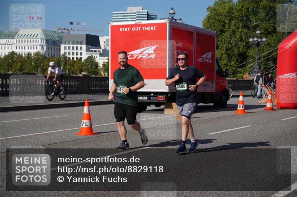 07.09.2025 - BARMER Alsterlauf Yannick Fuchs http://msf.ph/oto/8829118 07.09.2025 10:20:48 Laufen 41, 1, 3585 meine-sportfotos.de
