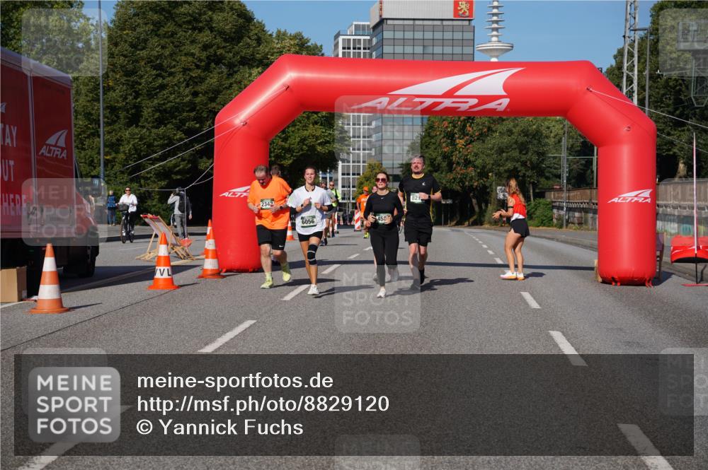 07.09.2025 - BARMER Alsterlauf Yannick Fuchs http://msf.ph/oto/8829120 07.09.2025 10:20:56 Laufen 2342, 6056 meine-sportfotos.de