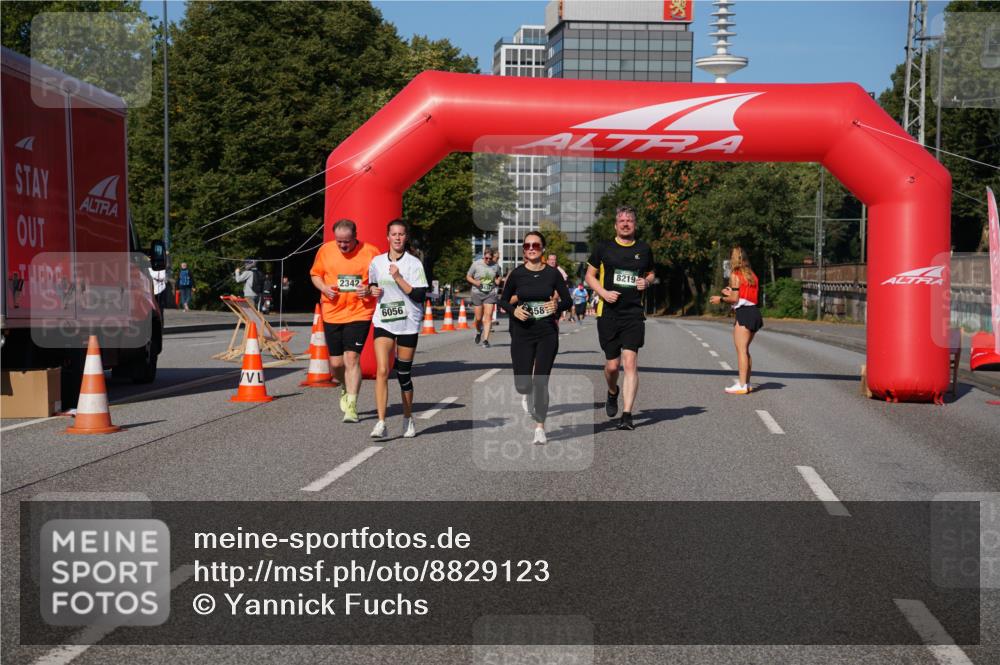 07.09.2025 - BARMER Alsterlauf Yannick Fuchs http://msf.ph/oto/8829123 07.09.2025 10:20:57 Laufen 2342, 6056, 58, 8219 meine-sportfotos.de