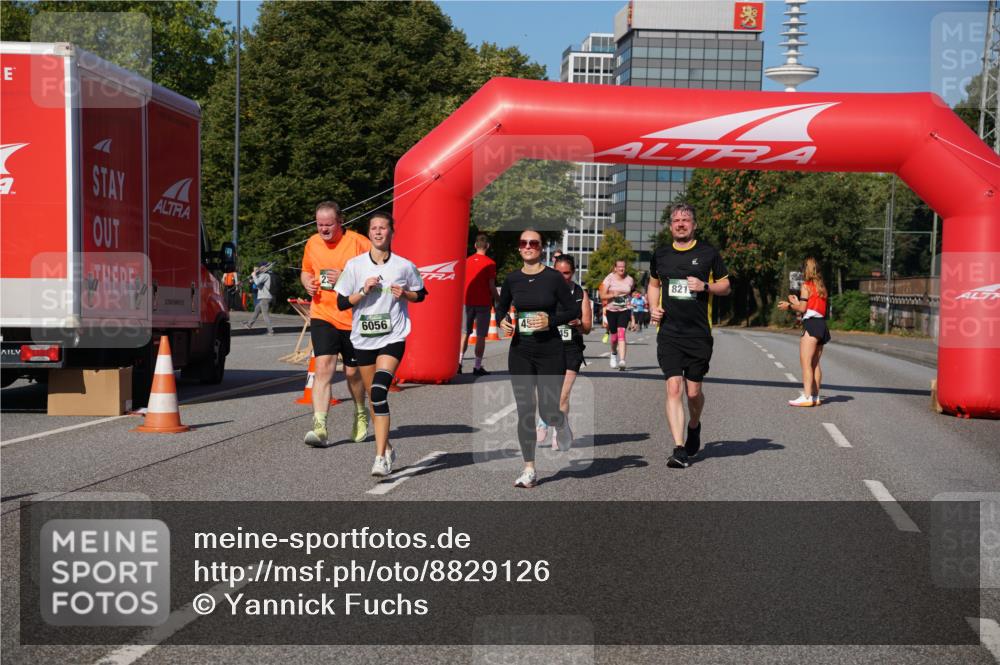 07.09.2025 - BARMER Alsterlauf Yannick Fuchs http://msf.ph/oto/8829126 07.09.2025 10:20:58 Laufen 6056, 821 meine-sportfotos.de