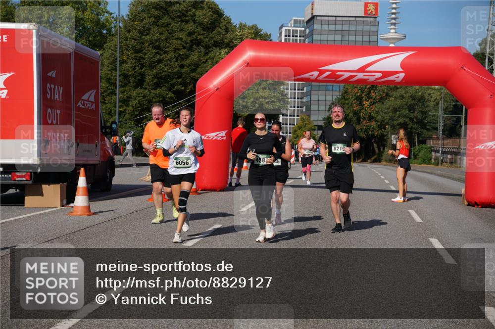 07.09.2025 - BARMER Alsterlauf Yannick Fuchs http://msf.ph/oto/8829127 07.09.2025 10:20:58 Laufen 6056, 8219, 158, 45 meine-sportfotos.de