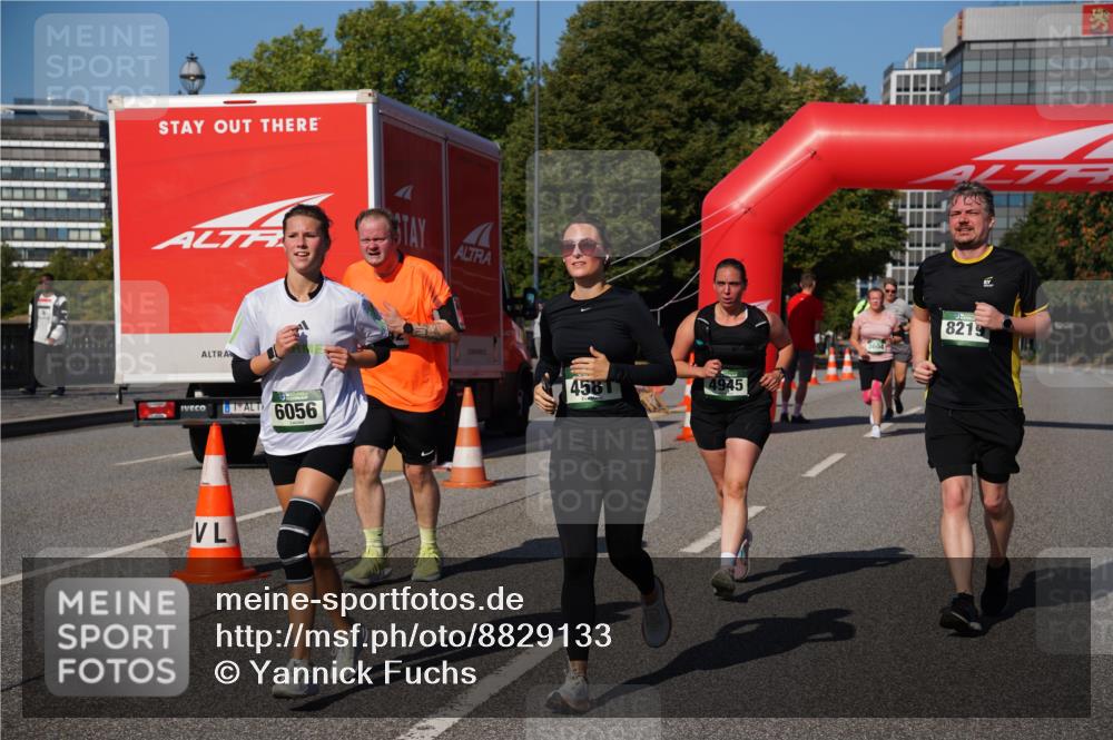 07.09.2025 - BARMER Alsterlauf Yannick Fuchs http://msf.ph/oto/8829133 07.09.2025 10:21:00 Laufen 6056, 4581, 4945, 8219 meine-sportfotos.de