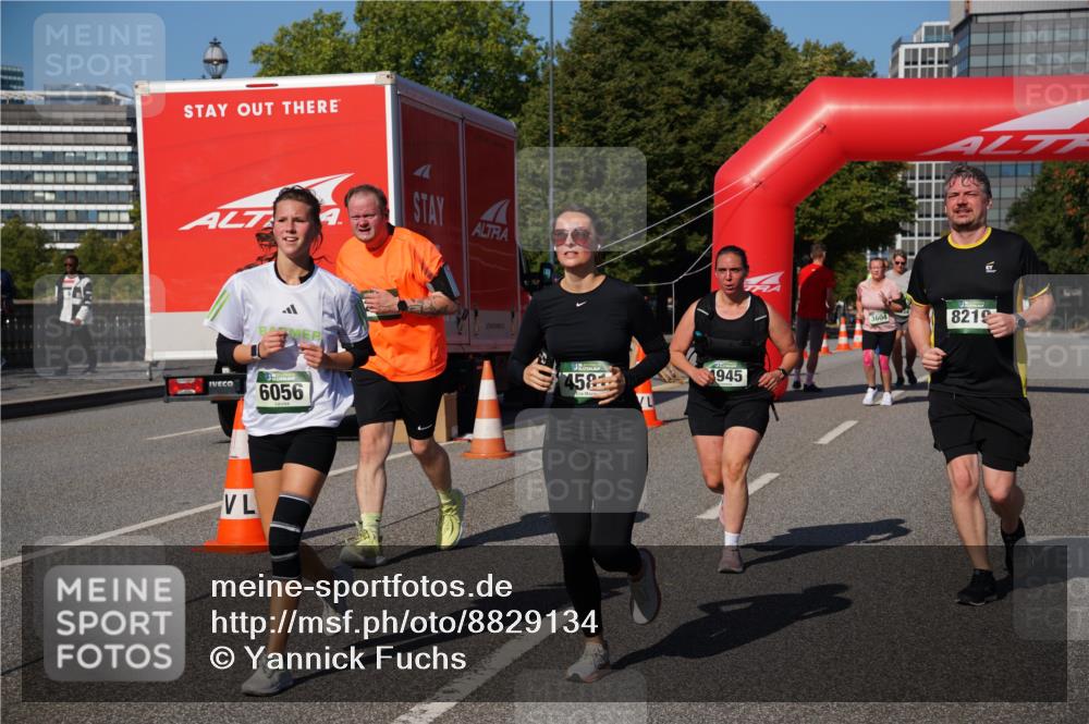 07.09.2025 - BARMER Alsterlauf Yannick Fuchs http://msf.ph/oto/8829134 07.09.2025 10:21:00 Laufen 6056, 458, 945, 3, 3604, 8219 meine-sportfotos.de