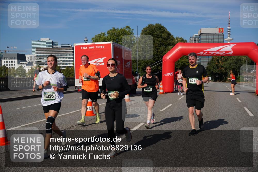 07.09.2025 - BARMER Alsterlauf Yannick Fuchs http://msf.ph/oto/8829136 07.09.2025 10:21:01 Laufen 6056, 4945, 821 meine-sportfotos.de