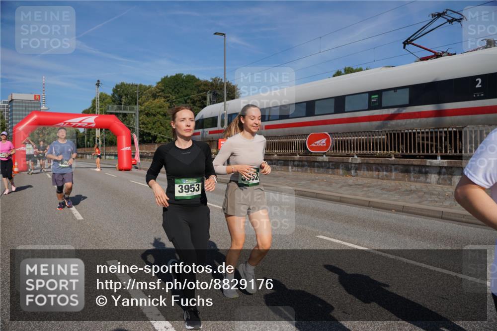 07.09.2025 - BARMER Alsterlauf Yannick Fuchs http://msf.ph/oto/8829176 07.09.2025 10:21:41 Laufen 3953, 2 meine-sportfotos.de
