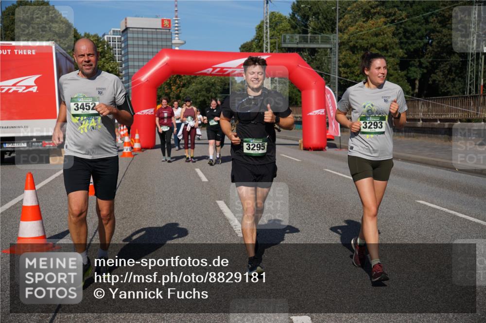 07.09.2025 - BARMER Alsterlauf Yannick Fuchs http://msf.ph/oto/8829181 07.09.2025 10:21:48 Laufen 3452, 10, 2110, 3295, 3293, 10 meine-sportfotos.de