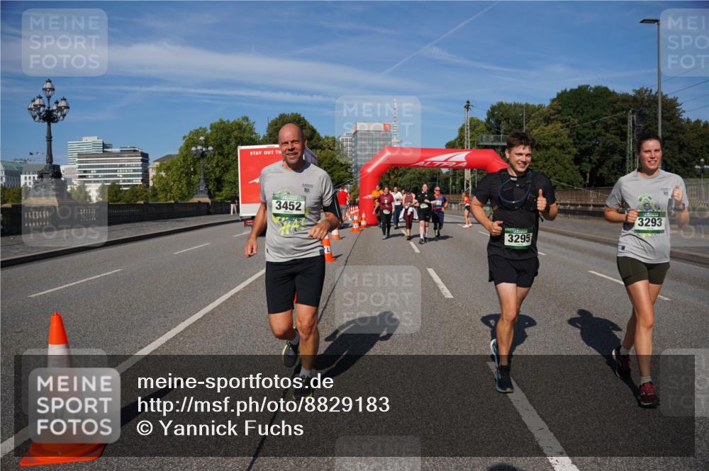 07.09.2025 - BARMER Alsterlauf Yannick Fuchs http://msf.ph/oto/8829183 07.09.2025 10:21:49 Laufen 3452, 10, 3295, 3293 meine-sportfotos.de