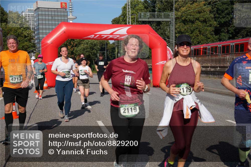 07.09.2025 - BARMER Alsterlauf Yannick Fuchs http://msf.ph/oto/8829200 07.09.2025 10:21:55 Laufen 4713, 4858, 300, 446, 4579, 2119, 2179 meine-sportfotos.de