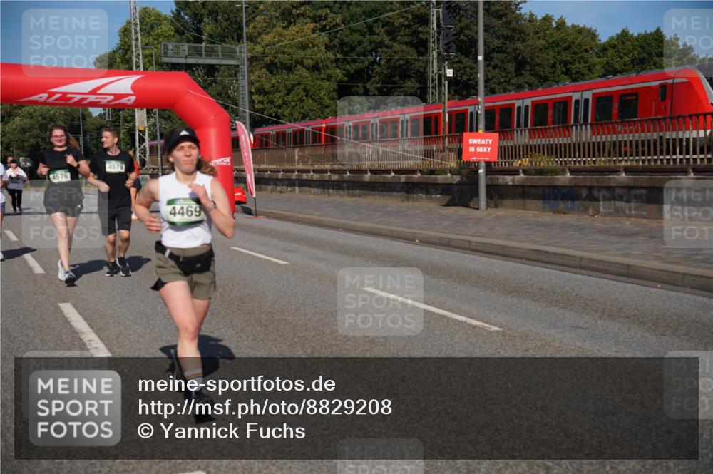 07.09.2025 - BARMER Alsterlauf Yannick Fuchs http://msf.ph/oto/8829208 07.09.2025 10:21:57 Laufen 4576, 4579, 4469 meine-sportfotos.de