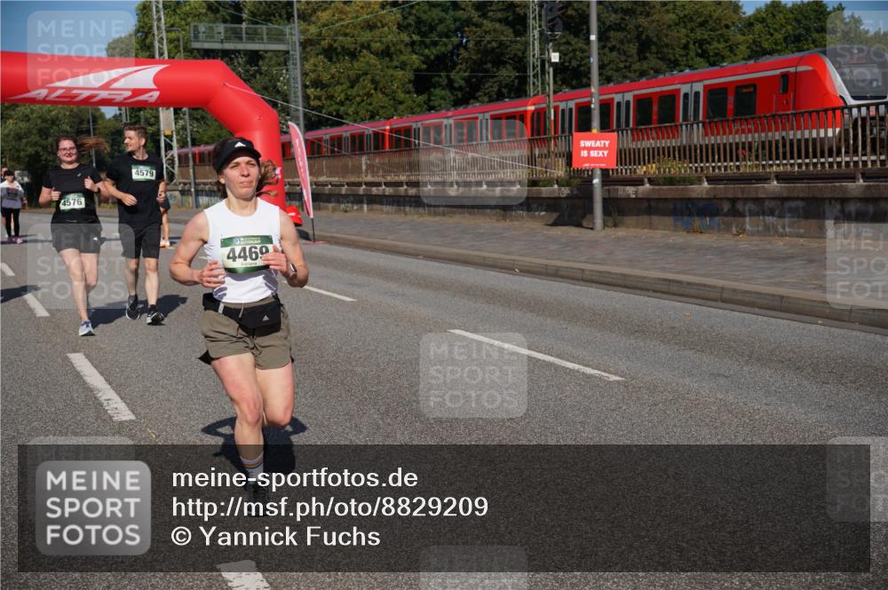 07.09.2025 - BARMER Alsterlauf Yannick Fuchs http://msf.ph/oto/8829209 07.09.2025 10:21:57 Laufen 4576, 4579, 4469 meine-sportfotos.de