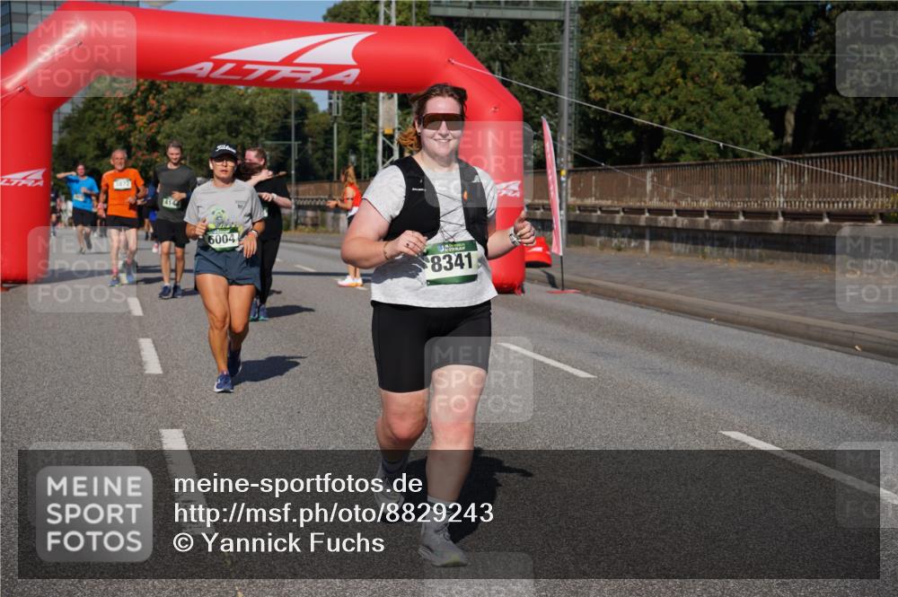 07.09.2025 - BARMER Alsterlauf Yannick Fuchs http://msf.ph/oto/8829243 07.09.2025 10:22:30 Laufen 3872, 4144, 6004, 8341 meine-sportfotos.de