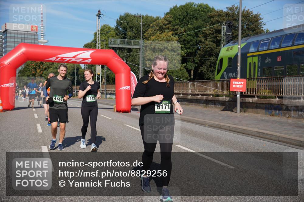 07.09.2025 - BARMER Alsterlauf Yannick Fuchs http://msf.ph/oto/8829256 07.09.2025 10:22:35 Laufen 4144, 4143, 6171 meine-sportfotos.de
