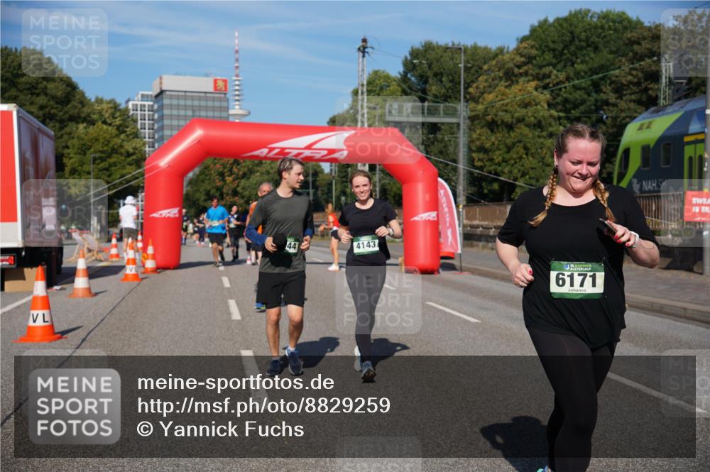 07.09.2025 - BARMER Alsterlauf Yannick Fuchs http://msf.ph/oto/8829259 07.09.2025 10:22:36 Laufen 44, 4143, 36, 6171, 11 meine-sportfotos.de