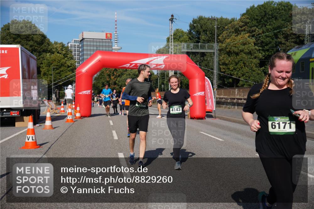 07.09.2025 - BARMER Alsterlauf Yannick Fuchs http://msf.ph/oto/8829260 07.09.2025 10:22:36 Laufen 4143, 6171 meine-sportfotos.de