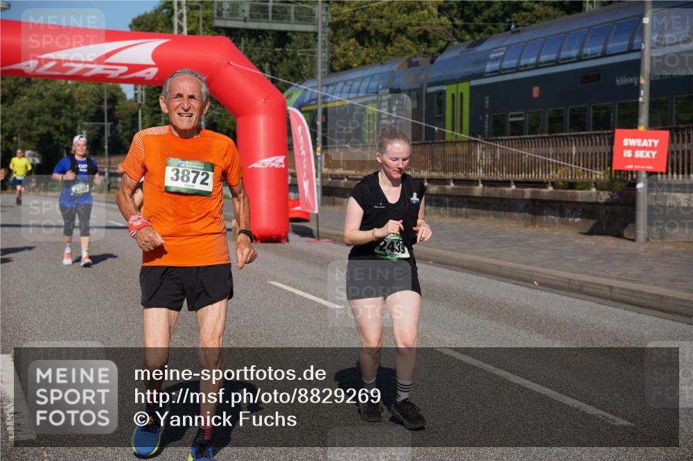 07.09.2025 - BARMER Alsterlauf Yannick Fuchs http://msf.ph/oto/8829269 07.09.2025 10:22:40 Laufen 301, 3872, 439 meine-sportfotos.de